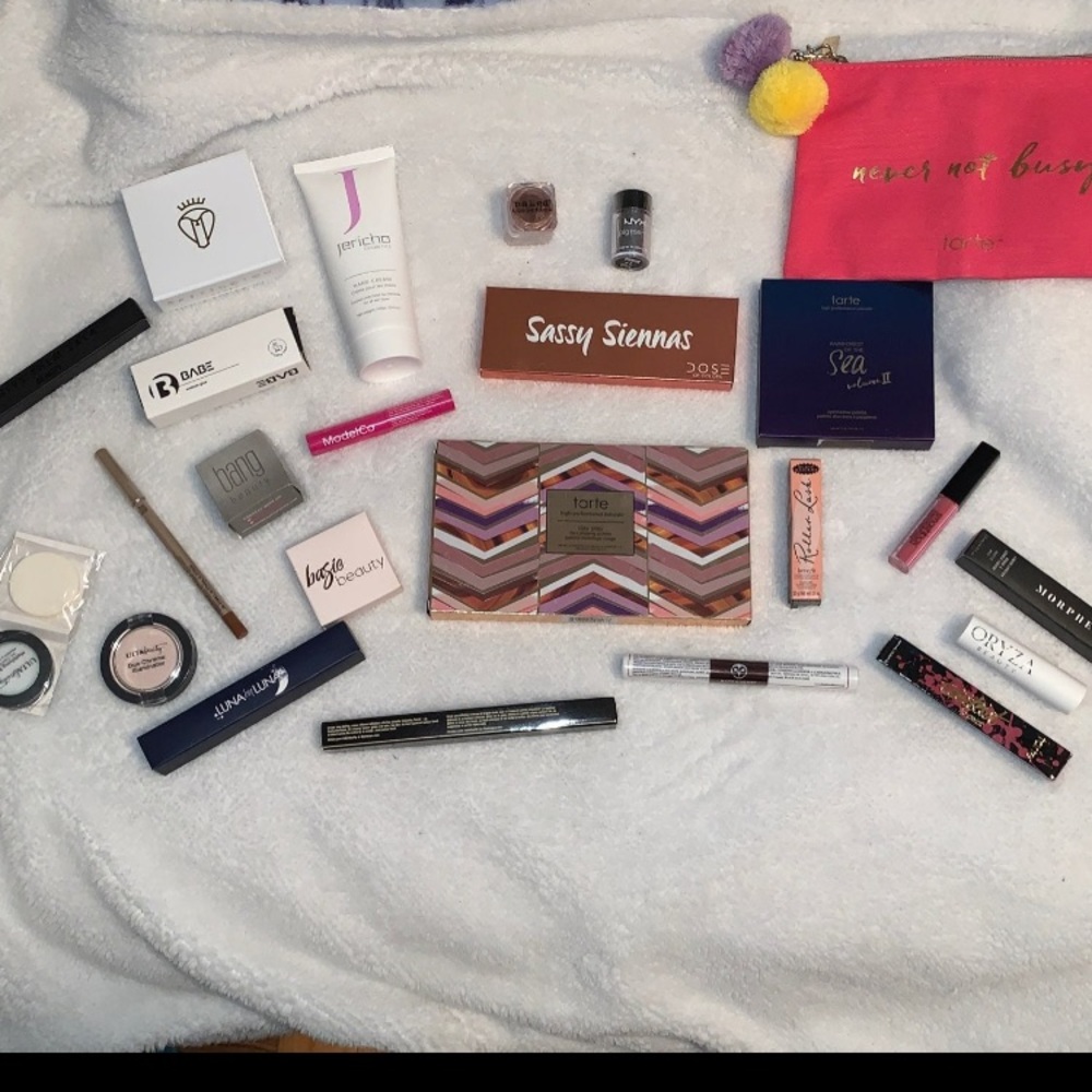 Makeup lot